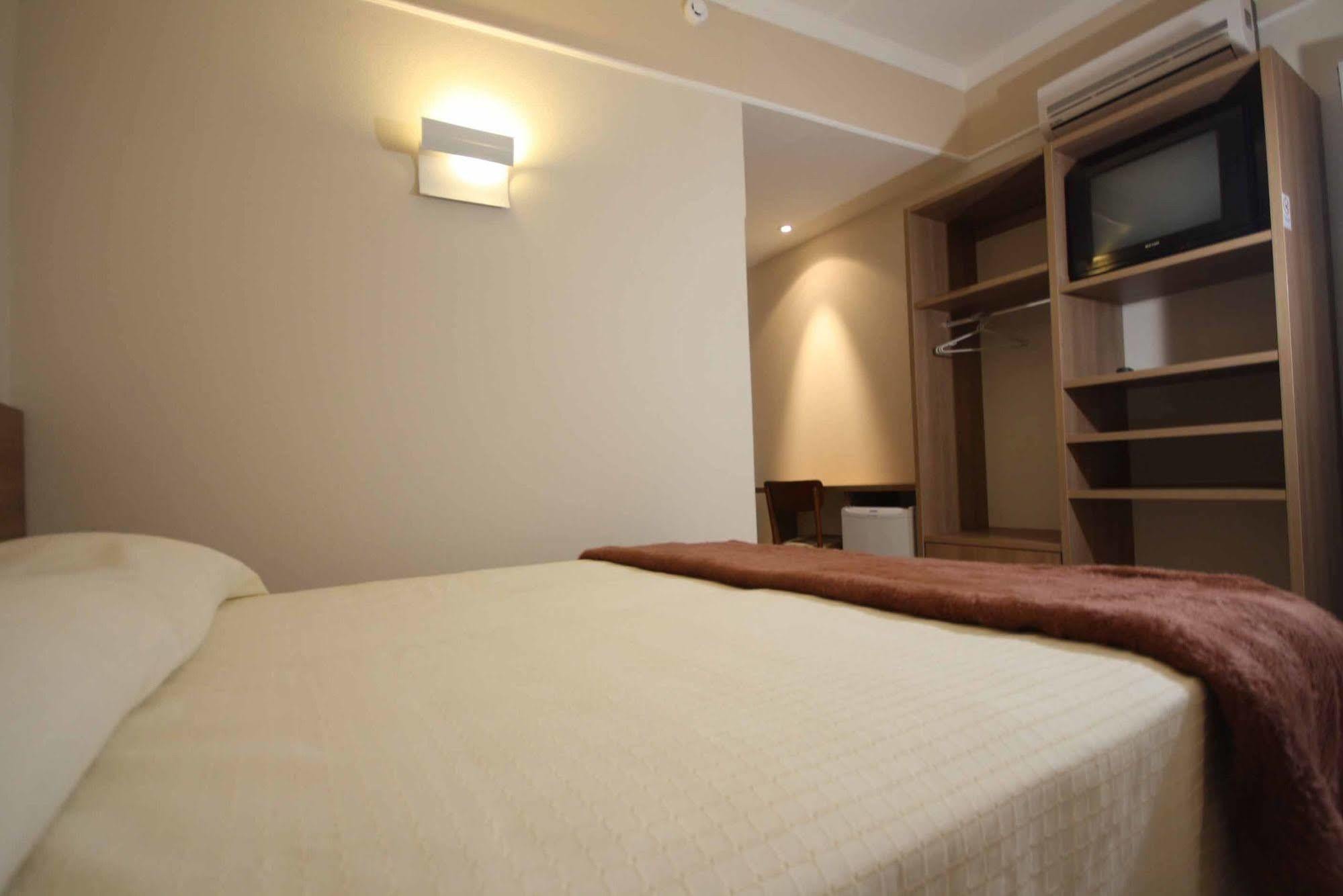 Agua Viva Hotel Olímpia Екстериор снимка